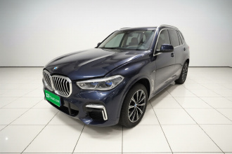 宝马X5 2022款 改款 xDrive 30Li 尊享型M运动套装