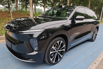蔚来ES8 2023款 100kWh 签名版