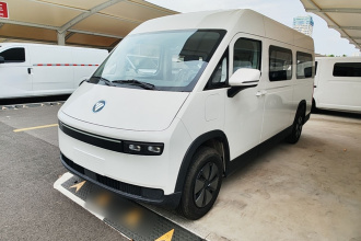 福田 风景i9 2026款 i9+ 多功能 爱易科60.37kWh 长轴中顶单胎6座