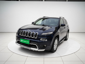 Jeep 自由光 2016款 2.4L 专业智能版