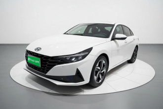 现代 伊兰特 2022款 1.5L CVT LUX尊贵版