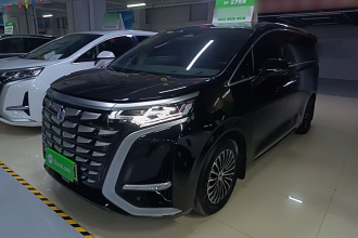 腾势D9 2022款 DM-i 970 四驱尊荣型