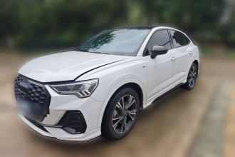 奥迪Q3 2023款 40 TFSI 时尚动感型