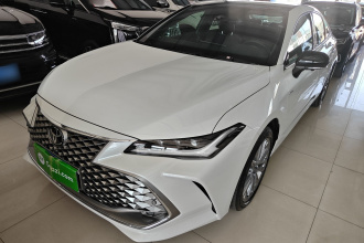 丰田 亚洲龙 2024款 双擎 2.5L XLE尊贵版