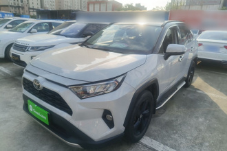 丰田 RAV4荣放 2020款 2.0L CVT两驱风尚版