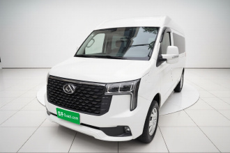 上汽大通MAXUS 新途V80 2025款 PRO傲运通 2.0T AMT短轴中顶 7/8/9座