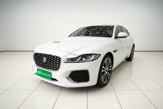 捷豹XFL 2023款 XFL 2.0T P250 两驱尊享豪华版