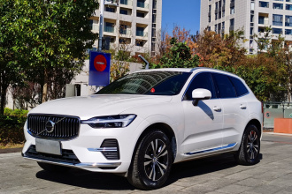 沃尔沃XC60 2023款 B5 四驱智逸豪华版
