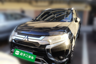 三菱 欧蓝德 2021款 2.0L 两驱畅享版 7座