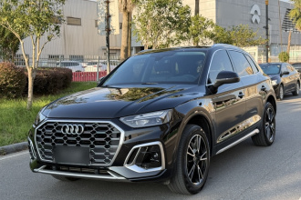 奥迪Q5L 2024款 40 TFSI 时尚动感型