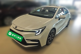 丰田 雷凌 2023款 智能电混双擎 1.8L 运动版
