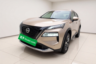 日产 奇骏 2023款 e-POWER 超混双电机四驱至尊版