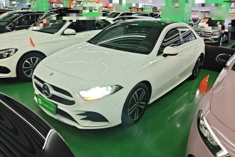 奔驰A级 2020款 A 180 L 运动轿车