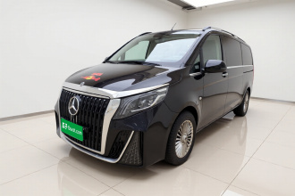 奔驰 威霆 2023款 2.0T 精英版 7座