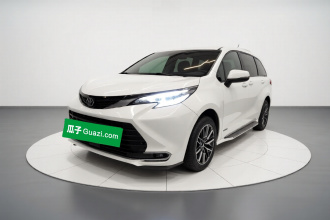 丰田 赛那SIENNA 2023款 2.5L混动 舒适版