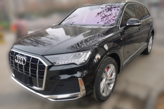奥迪Q7 2021款 45 TFSI quattro S line运动型