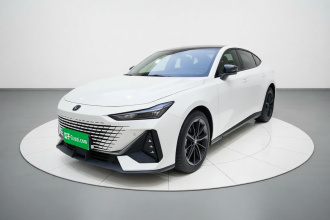 长安UNI-V 2023款 1.5T 尊贵型