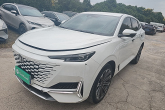 长安UNI-K 2021款 2.0T 尊贵型