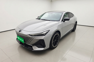 长安UNI-V 2023款 1.5T 尊贵型