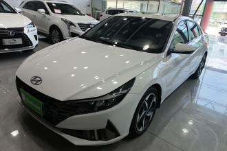 现代 伊兰特 2021款 240TGDi DCT LUX尊贵版