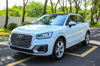 奥迪Q2L 2020款 35 TFSI 时尚致雅型
