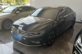 大众 迈腾 2024款 200万辆众享款 330TSI DSG豪华型