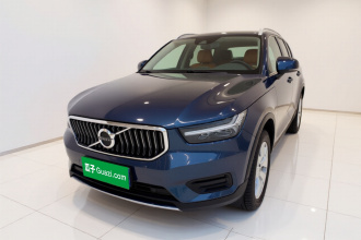 沃尔沃XC40 2022款 T4 四驱智行时尚版