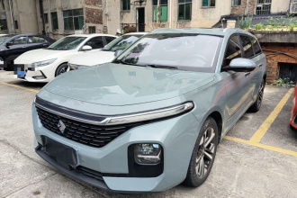 宝骏Valli 2021款 1.5T 那曲繁星 CVT旗舰型