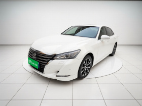 丰田 皇冠 2018款 2.0T 时尚版