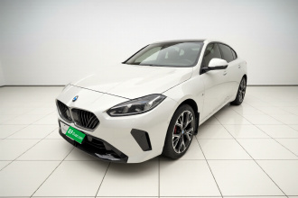 宝马2系 2025款 225L M运动套装