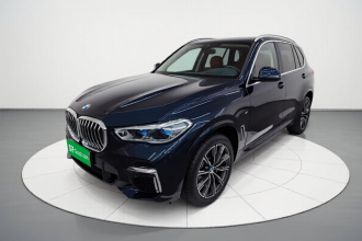 宝马X5 2022款 改款 xDrive 30Li 尊享型M运动套装