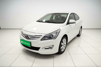 现代 瑞纳 2014款 1.4L 手动顶级型TOP