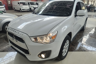 三菱 劲炫ASX 2013款 2.0L 手动两驱舒适版