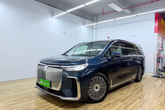 岚图汽车 岚图梦想家 2025款 PHEV 四驱旗舰鲲鹏版