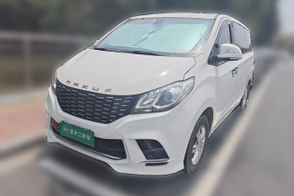 上汽大通MAXUS 大通G10 2023款 2.0L 手动多功能版 汽油 7座