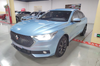 宝骏RC-6 2019款 1.5T CVT 24小时在线精英型