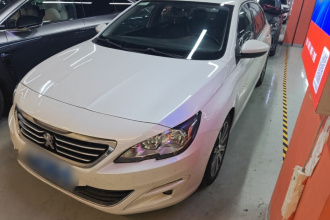 标致408 2014款 1.8L 自动豪华版