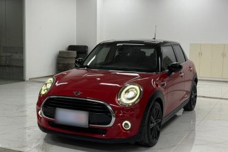 MINI 2019款 1.5T COOPER 艺术家 五门版