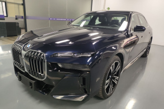 宝马7系 2023款 740Li 领先型 M运动套装