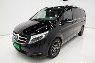 奔驰V级 2018款 V 260 L 尊贵加长版 国VI