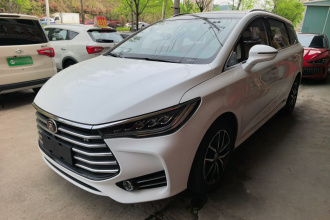 比亚迪 宋MAX 2018款 1.5T 自动智联尊享型 6座