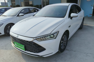 比亚迪 秦PLUS 2024款 荣耀版 DM-i 55KM领先型