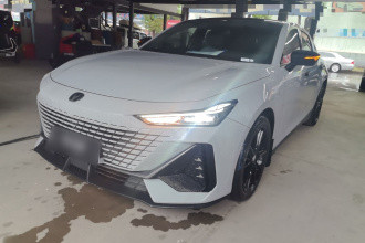 长安UNI-V 2022款 1.5T 尊贵型