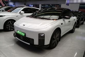 理想汽车 理想i6 2025款 四驱标准版
