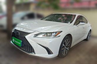 雷克萨斯ES 2020款 200 卓越版