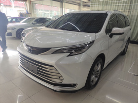 丰田 赛那SIENNA 2023款 2.5L混动 豪华版