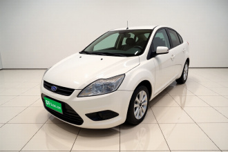 福特 福克斯 2013款 三厢经典 1.8L 自动基本型