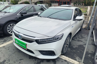 本田 英仕派 2022款 锐·混动 2.0L 净雅版