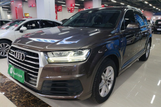 奥迪Q7 2018款 40 TFSI 舒适型