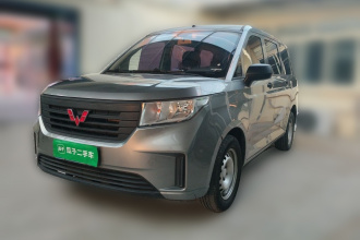 五菱汽车 五菱宏光PLUS 2019款 1.5T 手动标准型 5座
